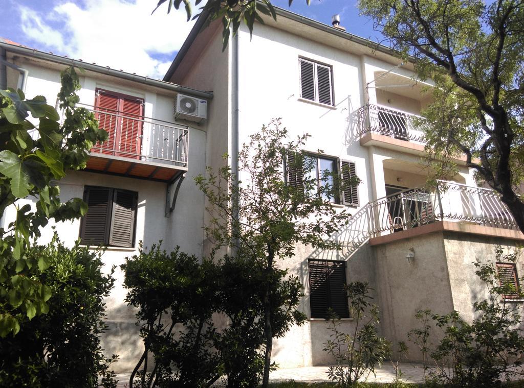 Apartments Nikola Senj  Exterior foto
