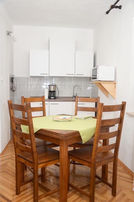 Apartments Nikola Senj  Exterior foto